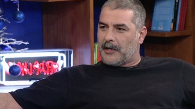 Ο Βασίλης Μπισμπίκης μιλά ανοιχτά! &quot;Παίρνω πολλή αγάπη από τη Δέσποινα! Δεν γίνεται να μη ζεις επειδή σε κυνηγάνε από πίσω με μια κάμερα&quot;