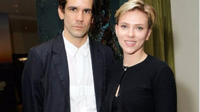 Scarlett Johansson

: Πήρε και επίσημα διαζύγιο από τον Romain Dauriac