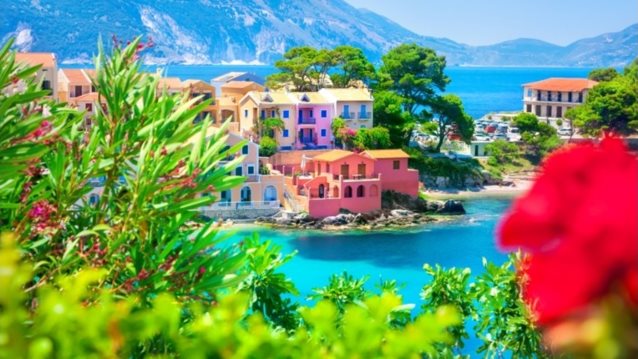 Καιρός: 27αρια σήμερα μαζί με αφρικανική σκόνη - Η πρόγνωση έως την Κυριακή του Πάσχα