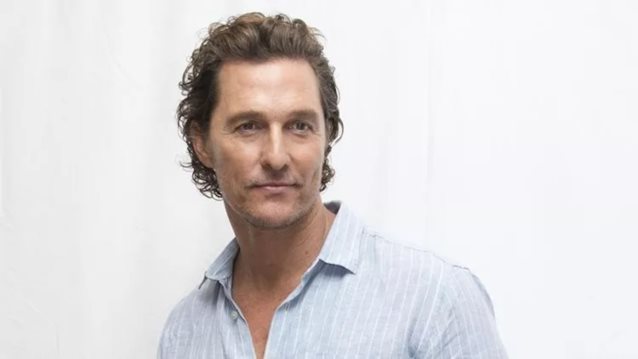 Φωτογραφίες από τις διακοπές του Matthew McConaughey στην Αντίπαρο