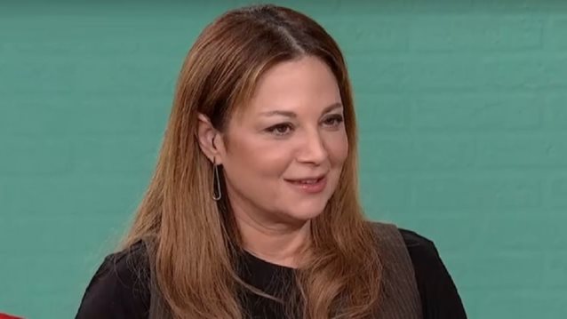 Τον αιφνιδίασε η Ζαμπέτογλου - &quot;Είσαι τυχερή που είναι κολλητή η κόρη σου και θα μου τη γλιτώσεις&quot;