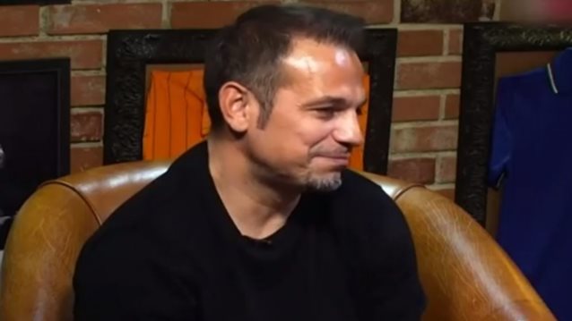 Ερωτευμένος ο Ντέμης Νικολαΐδης; Οι νέες φωτογραφίες με ξανθιά συνοδό