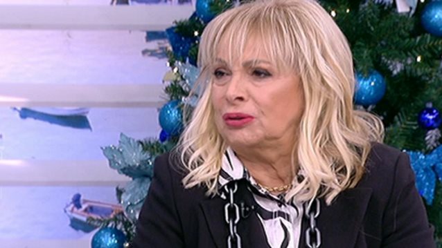 Άννα Φόνσου: «Κάθε φορά που ανακατεύομαι με τον Γιώργο Μαρίνο δέχομαι απειλές πως θα μου κόψουν τα πόδια»