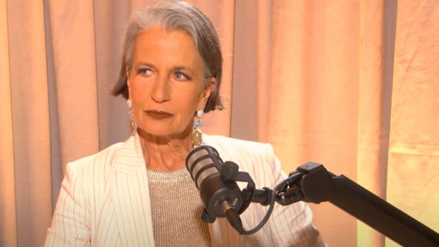 Λουκία Παπαδάκη: &quot;Ήταν σαν άγραφος όρος του Νίκου Φώσκολου ότι οι ηθοποιοί της &#39;Λάμψης&#39; δε θα μπορούν να παίξουν στο θέατρο&quot;