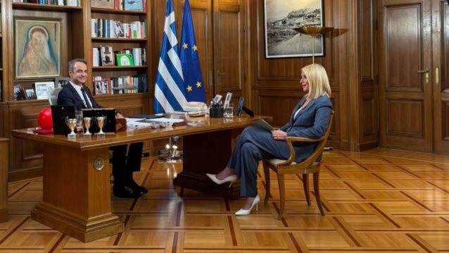 Ο Πρωθυπουργός Κυριάκος Μητσοτάκης απόψε στο κεντρικό δελτίο ειδήσεων του ΣΚΑΪ με τη Σία Κοσιώνη