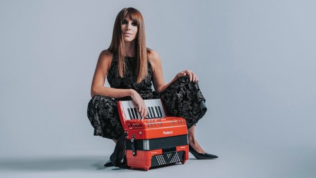 Μιρέλα Πάχου: Επιστρέφει στον Σταυρό του Νότου Plus με διάσημους καλεσμένους.