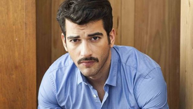 Μάνος Ιωάννου: Δείτε το Χριστουγεννιάτικο δέντρο του σπιτιού του