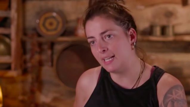 "Μύλος" οι "Πράσινοι" στην Φάρμα μετά την ήττα: "Τη μια την έχεις γκόμενα, την άλλη κολλητή της γκόμενας..."