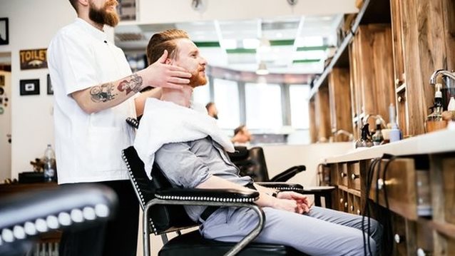 Για Να Είσαι Πάντα Στην Τρίχα: Πώς θα περιποιηθείς το μουσί σου σαν να είσαι μπαρμπέρης