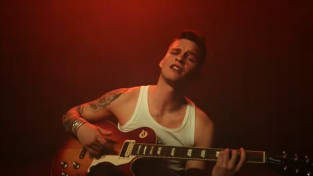 Θάνος Λάμπρου - Νέο τραγούδι και video clip με τίτλο &quot;Πες μου&quot;