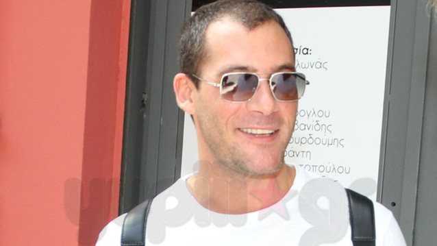 Αντίνοος Αλμπάνης: Η σπάνια εμφάνιση μετά την είδηση για την περιπέτεια της υγείας του