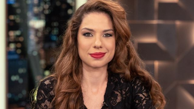 Ηλιάνα Μαυρομάτη | Αγκαλιά με τη μητέρα της, Λίλα Καφαντάρη στο θέατρο