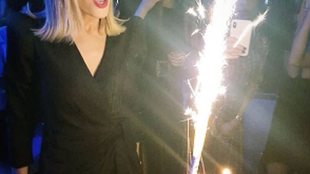 Ευαγγελία Αραβανή: Το δεύτερο πάρτι γενεθλίων στο Νίκο Οικονομόπουλο! Όλες οι φωτογραφίες