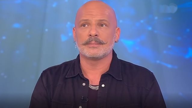 Ο Νίκος Μουτσινάς απαντάει στον Γιώργο Λιάγκα: "Εύχομαι να μην μιλάει για εμάς, θα στεναχωρηθώ, θα κάνω σάτιρα. Να είναι καλά και να ησυχάσει"