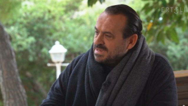 Βασίλης Ζούλιας: &quot;Έχει συμβεί να πάω στο Κολωνάκι να υπογράψω και αντί για στυλό έβγαζα την σύριγγα - Είμαι ο Βασίλης και είμαι ναρκομανής&quot;