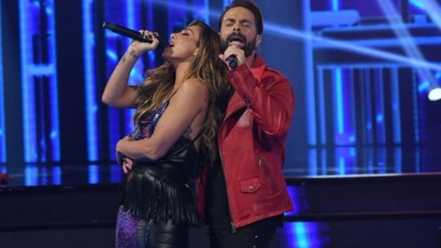 J2US : Η πρώτη εμφάνιση της Ευρυδίκης Βαλαβάνη με τον Ηλία Βρεττό