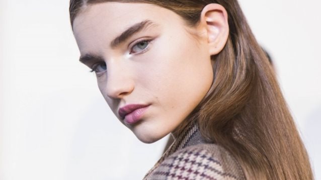 Αυτό το dry shampoo έχει 2000 άτομα αναμονή! : Τι το τόσο ξεχωριστό έχει;
