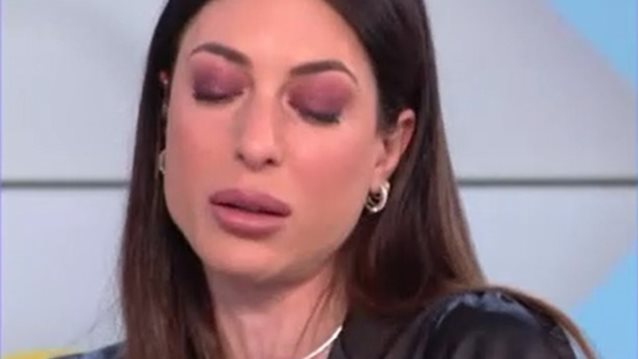 Ξέσπασε σε κλάματα η Φλορίντα Πετρουτσέλι | Τι συνέβη;