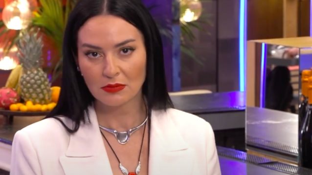 First Dates | Ένα ζευγάρι έφυγε με φιλιά και άλλο ξενερωμένο