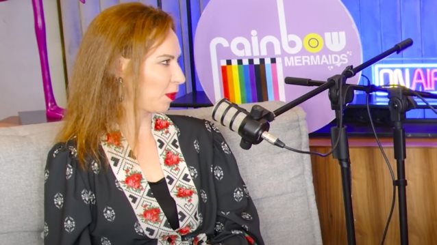 Σοκάρει η Δώρα Χρυσικού για τον αφορισμό της: &quot;Με έσερναν μέσα στα χιόνια με -26 βαθμούς&quot;