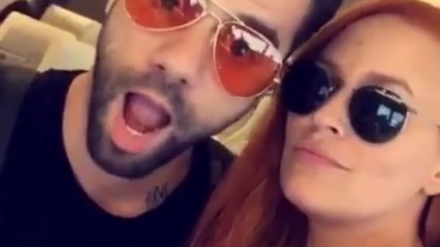 Σίσσυ Χρηστίδου - Θοδωρής Μαραντίνης: Στην Πάρο με τα παιδιά τους &amp; τον Σταματόπουλο: Φωτογραφίες &amp; Video