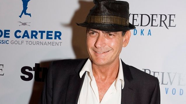 Charlie Sheen: Κατηγορείται για βιασμό 13χρονου
