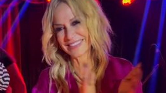 H Άννα Βίσση έχει γενέθλια και το γιόρτασε με τους φίλους της - Δείτε στιγμιότυπα από το prive πάρτι