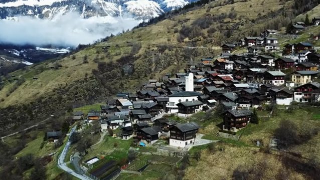 Μήπως θες να μετακομίσεις στην Ελβετία;
: Τώρα είναι η ώρα!