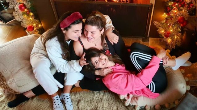 Ηλιάνα Παπαγεωργίου &amp; Δανάη Μπάρκα στο πιο cozy στιγμιότυπο της νέας χρονιάς!