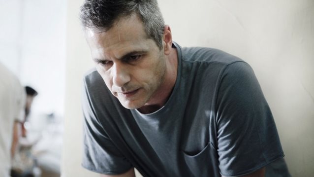 Ο Μάριος Αθανασίου ζήτησε δημόσια την παραίτηση της υπουργού Πολιτισμού, Λίνας Μενδώνη!