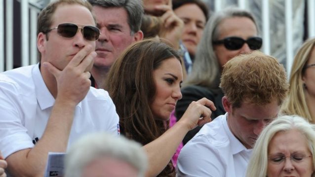 Savoir Vivre: Οι 6 "κανόνες" που παραβαίνεις συχνότερα