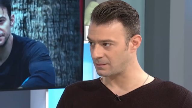 Κωνσταντίνος Γαβαλάς: &quot;Δεν με πλησίαζε το παιδί μου - Με φοβήθηκε, με έβλεπε που πονούσα;&quot;