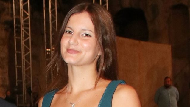 Αλλαγή look για την Αλίκη Καραμανλή | Η σόλο εμφάνιση στο ΟΑΚΑ και το διαφορετικό hairstyle της