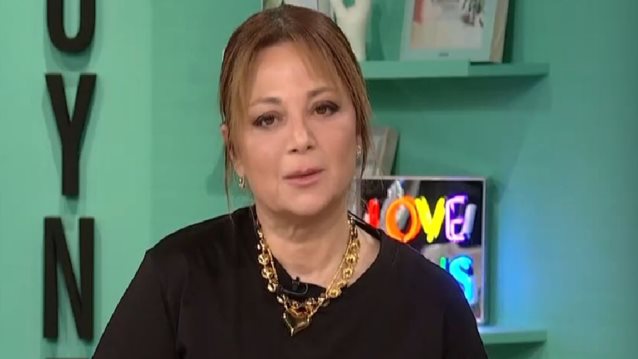 Η αντίδραση της Νάνσυς Ζαμπέτογλου: &quot;Αλήθεια τώρα... Μίλησέ μας για σένα&quot;