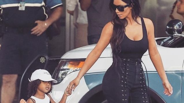 Kim Kardashian: H selfie που δίχασε τον διαδικτυακό κόσμο