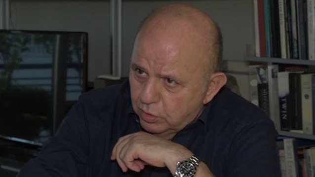 Νίκος Μουρατίδης: Τα «φαρμακερά» σχόλια για Ρέμο, Φουρέιρα, Βανδή &amp; Βίσση στον αέρα της Μενεγάκη