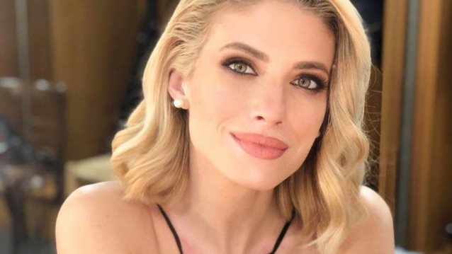 Ευαγγελία Αραβανή: Με πιο κοντά μαλλιά από ποτέ! Δείτε το νέο της look 
