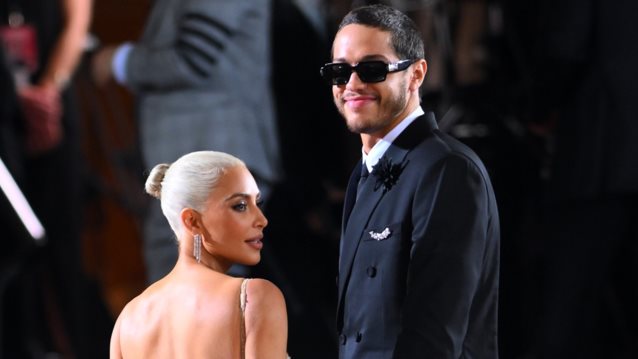 Hollywood Report #MetGala Edition | Η Kim Kardashian α λα Μέριλιν &amp; η topless Cara Delevingne