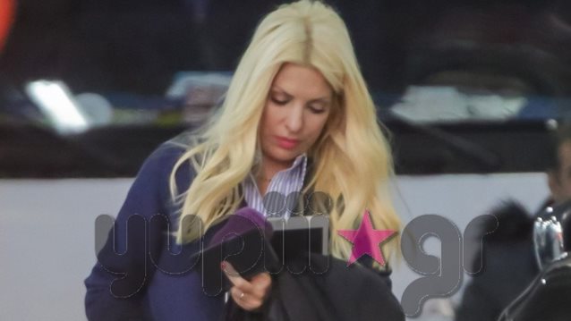 Ελένη Μενεγάκη &amp; Μάκης Παντζόπουλος: Απόδραση για δυο στην Άνδρο! Όλες οι φωτογραφίες