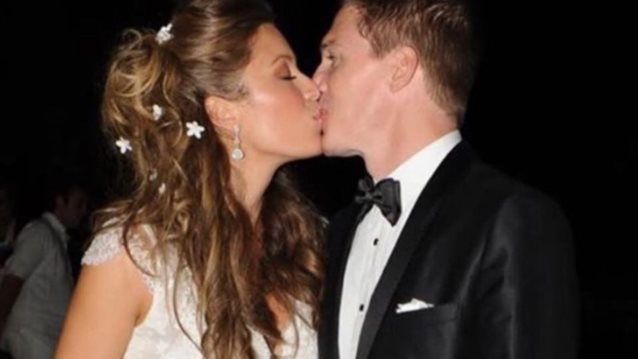 Μαριέττα Χρουσαλά &amp; Λέων Πατίτσας : 10 χρόνια παντρεμένοι! Η αδημοσίευτη μέχρι σήμερα φωτογραφία από τον γάμο τους