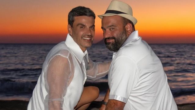 Νέες φωτογραφίες από τον γάμο του Παντελή Τουτουντζή με τον σύντροφό του