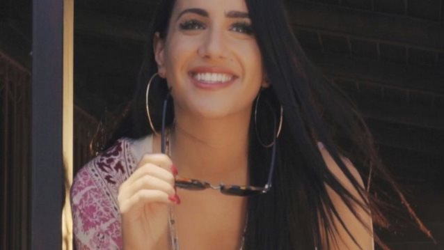 Μαλού | Αυτή είναι η νέα συνεργασία της τραγουδίστριας