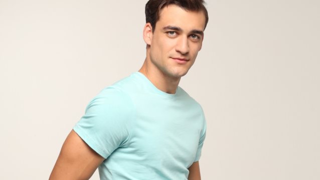 Μιχαήλ Άγγελος Κρητικός: &quot;Δεν επιλέγω δουλειές για να αποδείξω ότι είμαι όμορφος. Είμαι ο Μιχαήλ Άγγελος, όπως με ξέρω εγώ. Γιατί να μην το δείξω κιόλας;&quot;