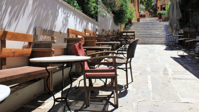 Παπαθανάσης: «Το σχέδιο είναι να ανοίξουμε εστίαση και λιανεμπόριο από 1 Δεκεμβρίου»