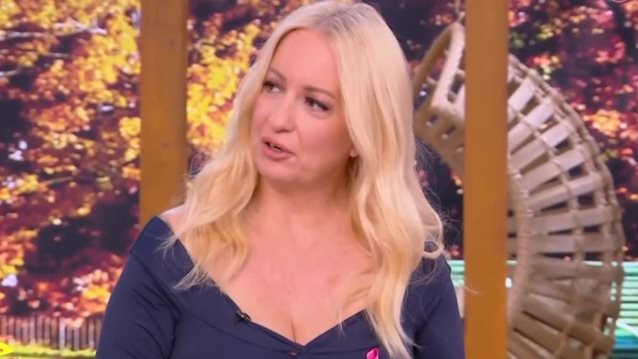 Αφροδίτη Γραμμέλη: &quot;Τη σαπουνόπερα την έκανε ο Λιάγκας, δεν την έκανε ο κόσμος - Κρίνει το ριάλιτι που στήνει στην εκπομπή του;&quot;