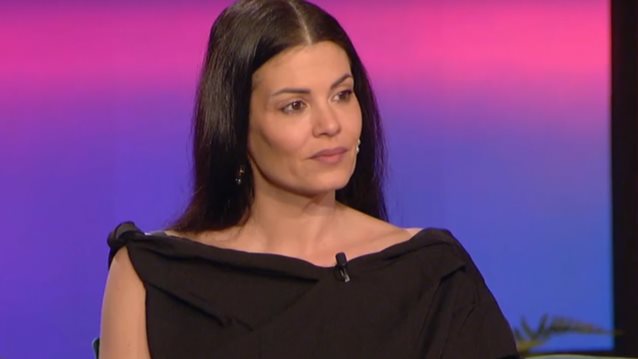 Μαρία Κορινθίου: "Γι’ αυτό είμαι και το μαύρο πρόβατο και πολεμήθηκα. Η αλήθεια πονάει"