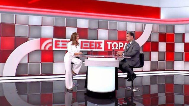 Καυστική η Γιάμαλη: &quot;Η αμήχανη στιγμή που ο υπουργός κοιτάζει καλύτερα την κάμερά του από εμένα&quot;