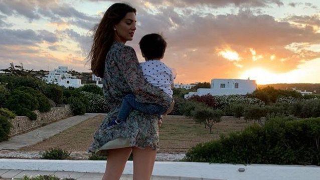 Σταματίνα Τσιμτσιλή: Το καλοκαιρινό στιγμιότυπο με τα τρία της παιδιά!