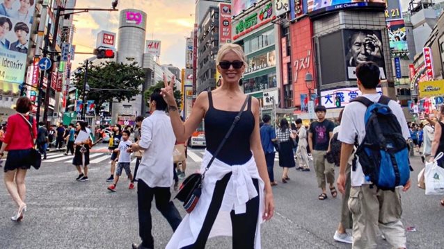 Κατερίνα Καινούργιου: Φωτογραφίζει τον σύντροφό της στο Τόκιο