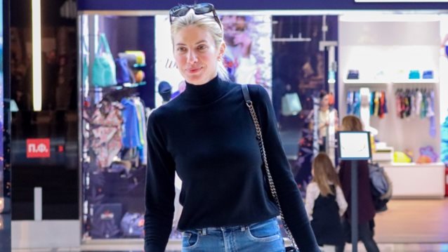 Η Ευαγγελία Αραβανή σε σπάνια δημόσια εμφάνιση